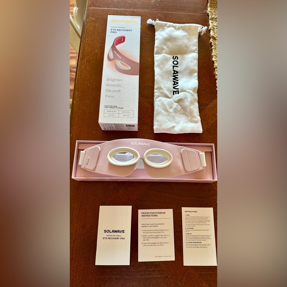 Solawave Recovery Pro Red Light Eye Therapy
